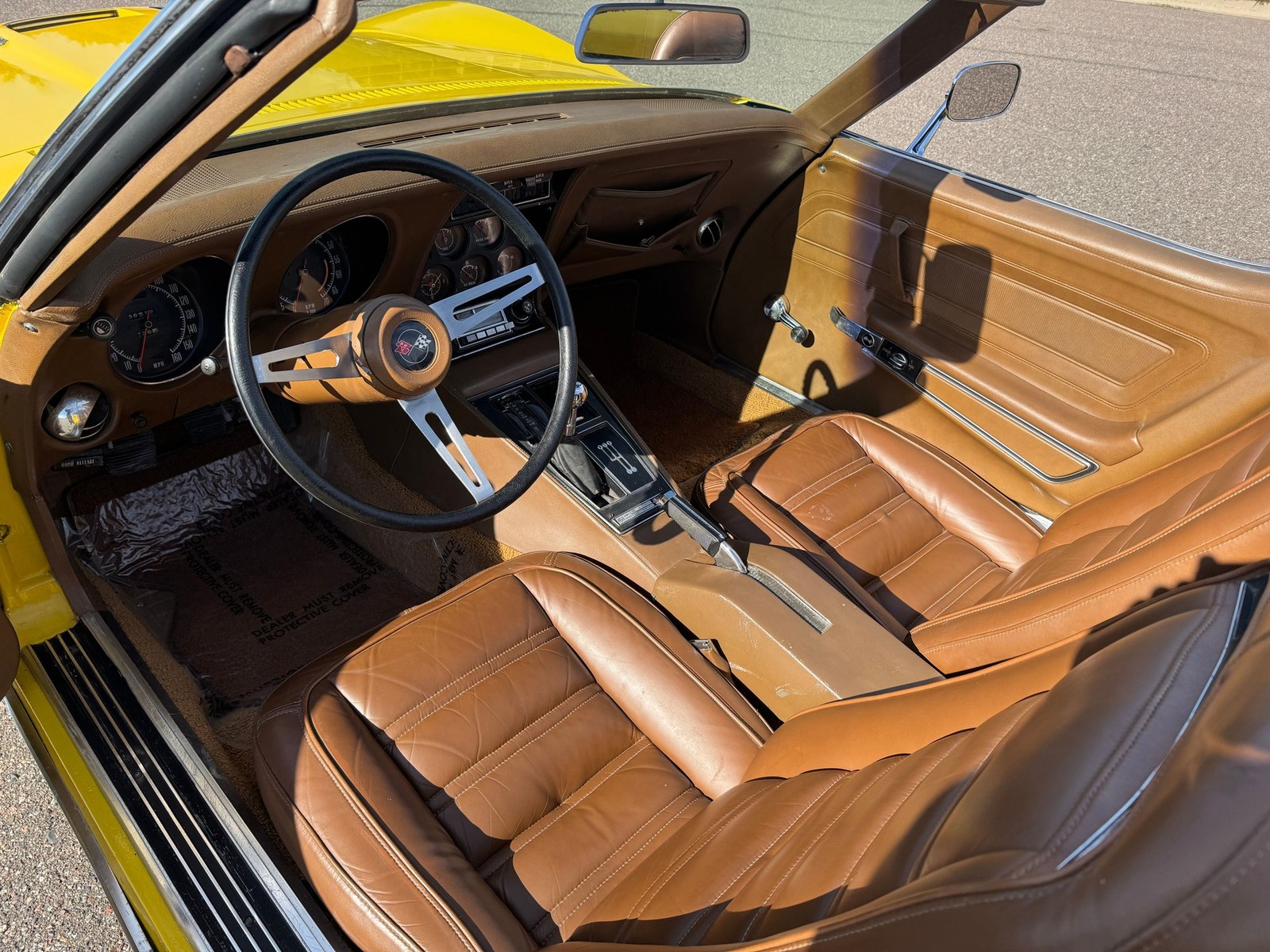 Chevrolet-Corvette-Stingray-Convertible-1972-Convertible-9