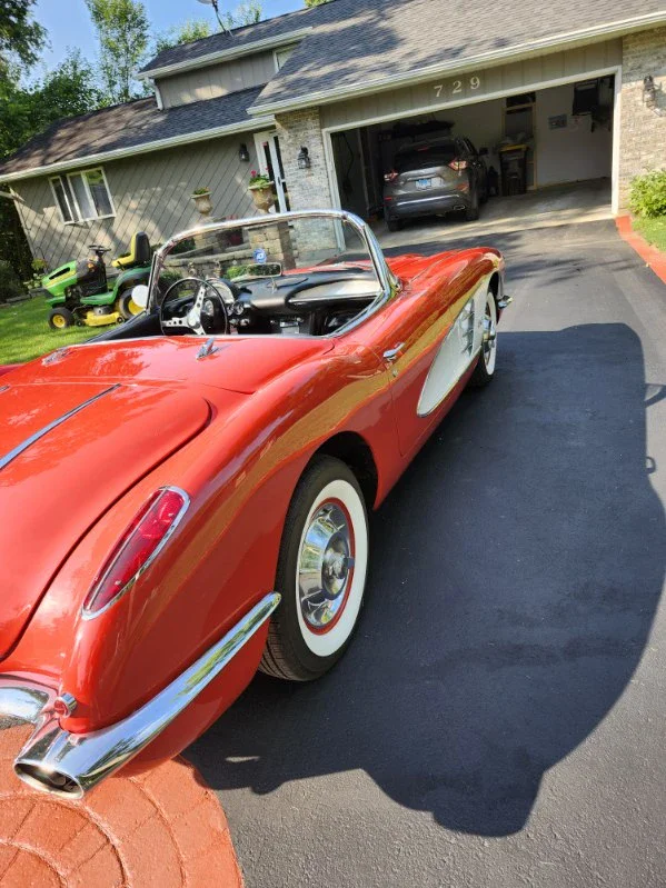 Chevrolet-Corvette-convertible-1958-Red-Black-4