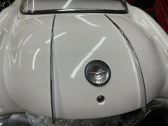 Chevrolet-Corvette-convertible-1958-White-Black-10