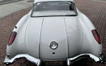 Chevrolet-Corvette-convertible-1958-White-Black-11