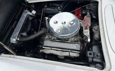Chevrolet-Corvette-convertible-1958-White-Black-23