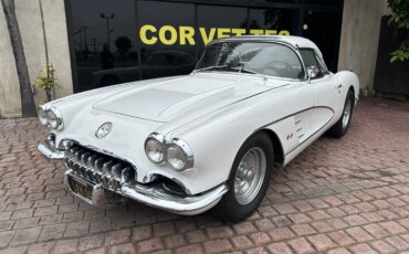 Chevrolet-Corvette-convertible-1958-White-Black-24