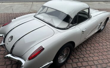Chevrolet-Corvette-convertible-1958-White-Black-26