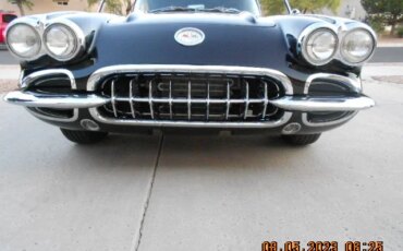 Chevrolet-Corvette-convertible-1960-Black-Black-11