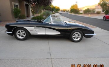 Chevrolet-Corvette-convertible-1960-Black-Black-15