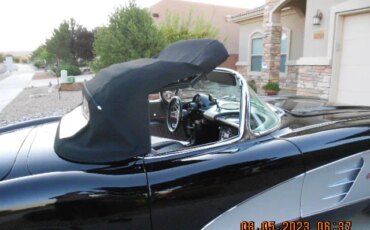 Chevrolet-Corvette-convertible-1960-Black-Black-2