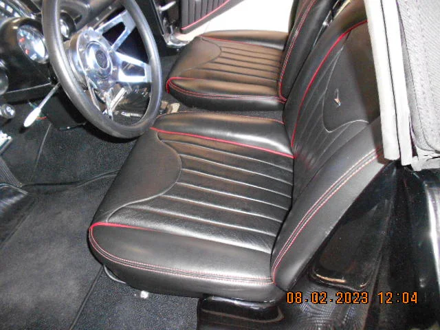 Chevrolet-Corvette-convertible-1960-Black-Black-24