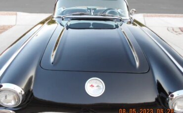 Chevrolet-Corvette-convertible-1960-Black-Black-40