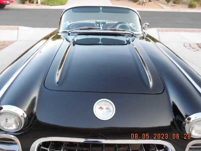 Chevrolet-Corvette-convertible-1960-Black-Black-40