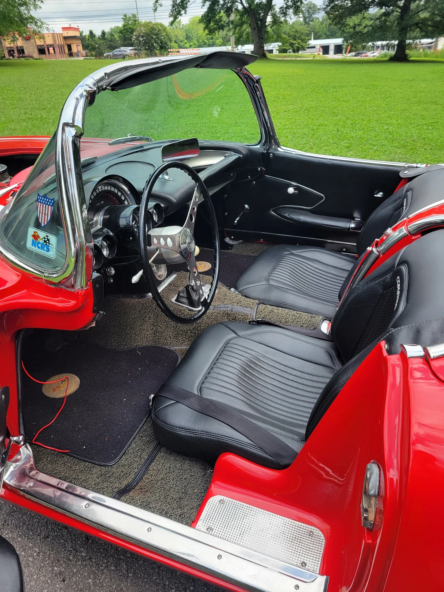 Chevrolet-Corvette-convertible-1960-Red-Black-14