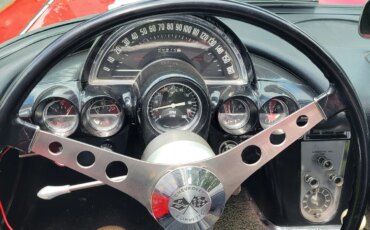 Chevrolet-Corvette-convertible-1960-Red-Black-15