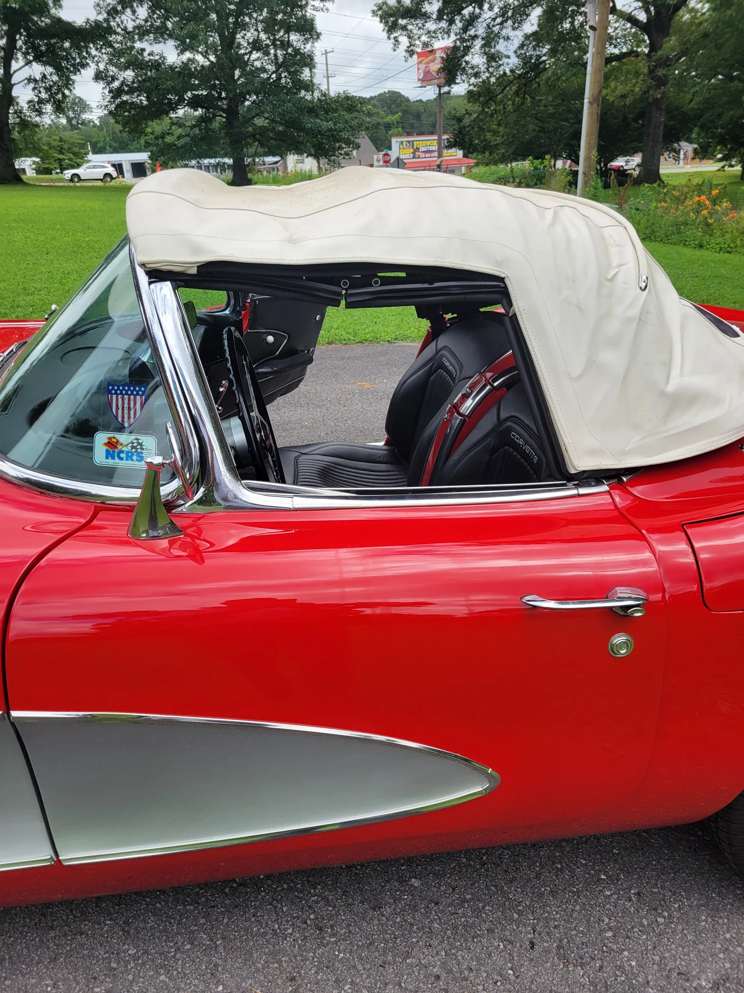 Chevrolet-Corvette-convertible-1960-Red-Black-19