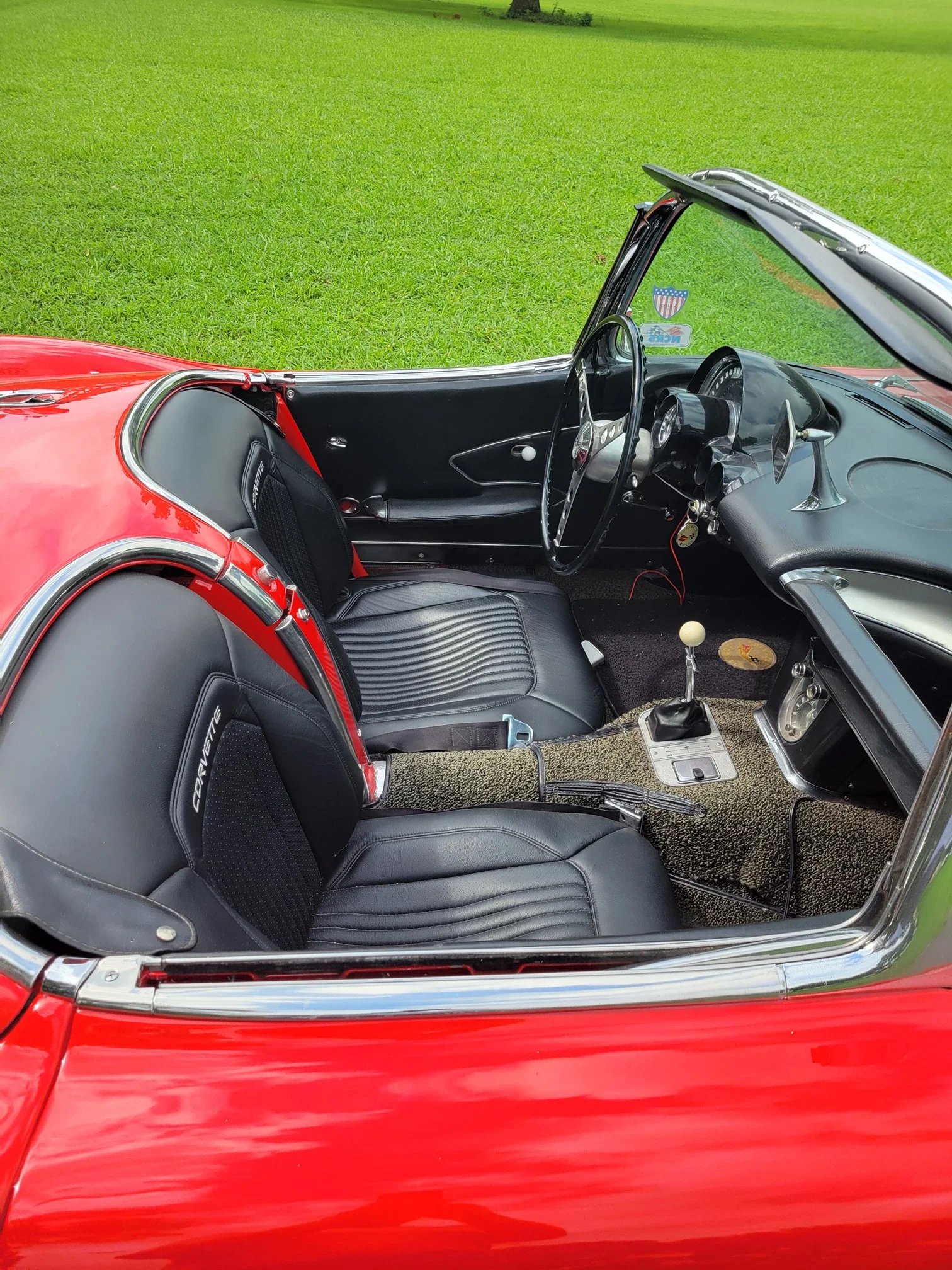 Chevrolet-Corvette-convertible-1960-Red-Black-2