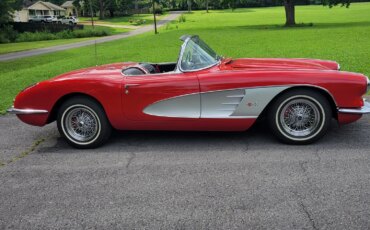 Chevrolet-Corvette-convertible-1960-Red-Black