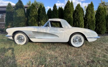 Chevrolet-Corvette-convertible-1960-White-Black-10