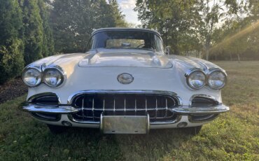 Chevrolet-Corvette-convertible-1960-White-Black-11