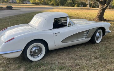 Chevrolet-Corvette-convertible-1960-White-Black-12