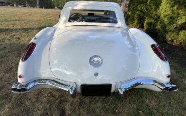 Chevrolet-Corvette-convertible-1960-White-Black-19