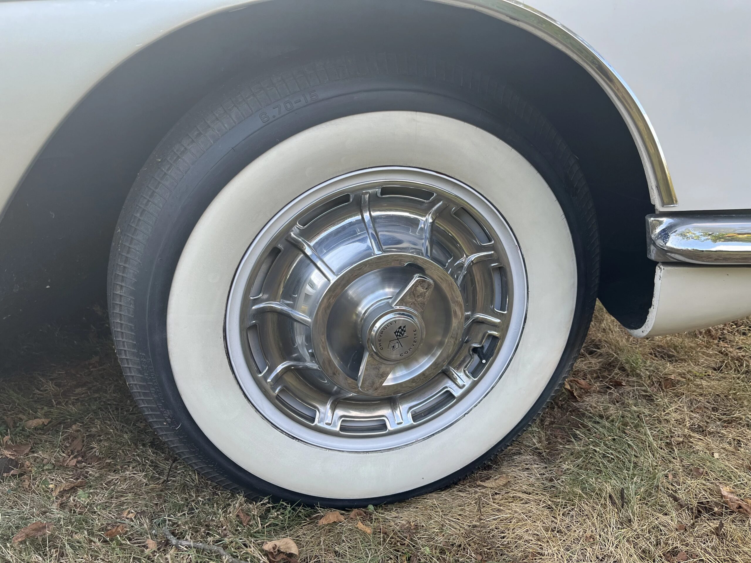 Chevrolet-Corvette-convertible-1960-White-Black-22