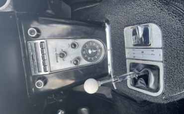 Chevrolet-Corvette-convertible-1960-White-Black-33
