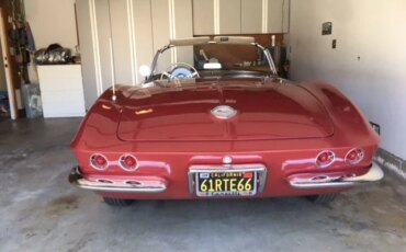 Chevrolet-Corvette-convertible-1961-Burgundy-Tan-10