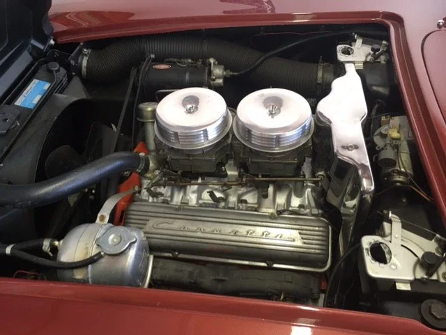 Chevrolet-Corvette-convertible-1961-Burgundy-Tan-11