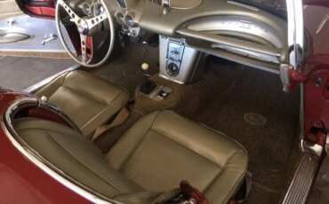 Chevrolet-Corvette-convertible-1961-Burgundy-Tan-13