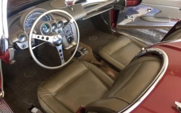 Chevrolet-Corvette-convertible-1961-Burgundy-Tan-26