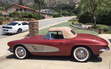 Chevrolet-Corvette-convertible-1961-Burgundy-Tan-4