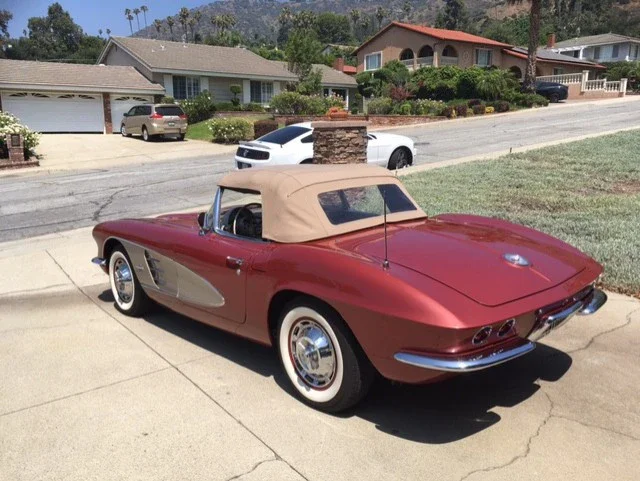 Chevrolet-Corvette-convertible-1961-Burgundy-Tan-5