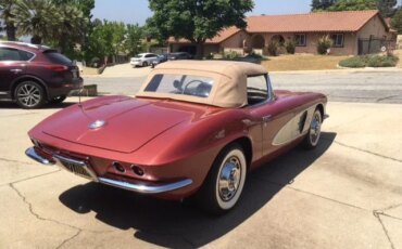 Chevrolet-Corvette-convertible-1961-Burgundy-Tan-6