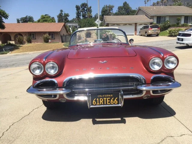 Chevrolet-Corvette-convertible-1961-Burgundy-Tan-9