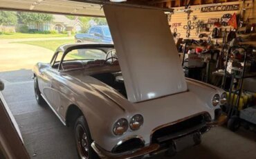 Chevrolet-Corvette-convertible-1962-White-Red-15