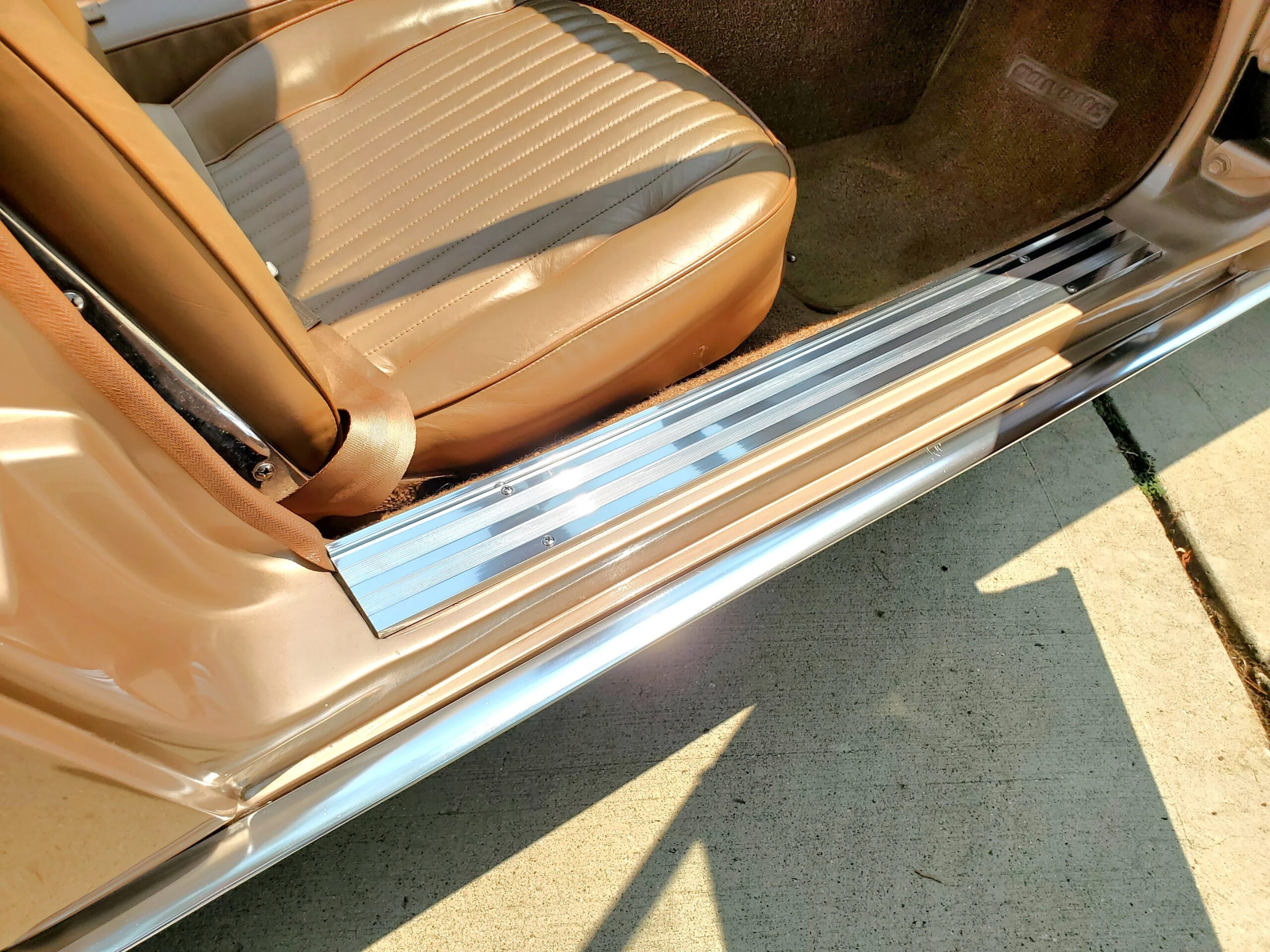 Chevrolet-Corvette-convertible-1963-Tan-Tan-24