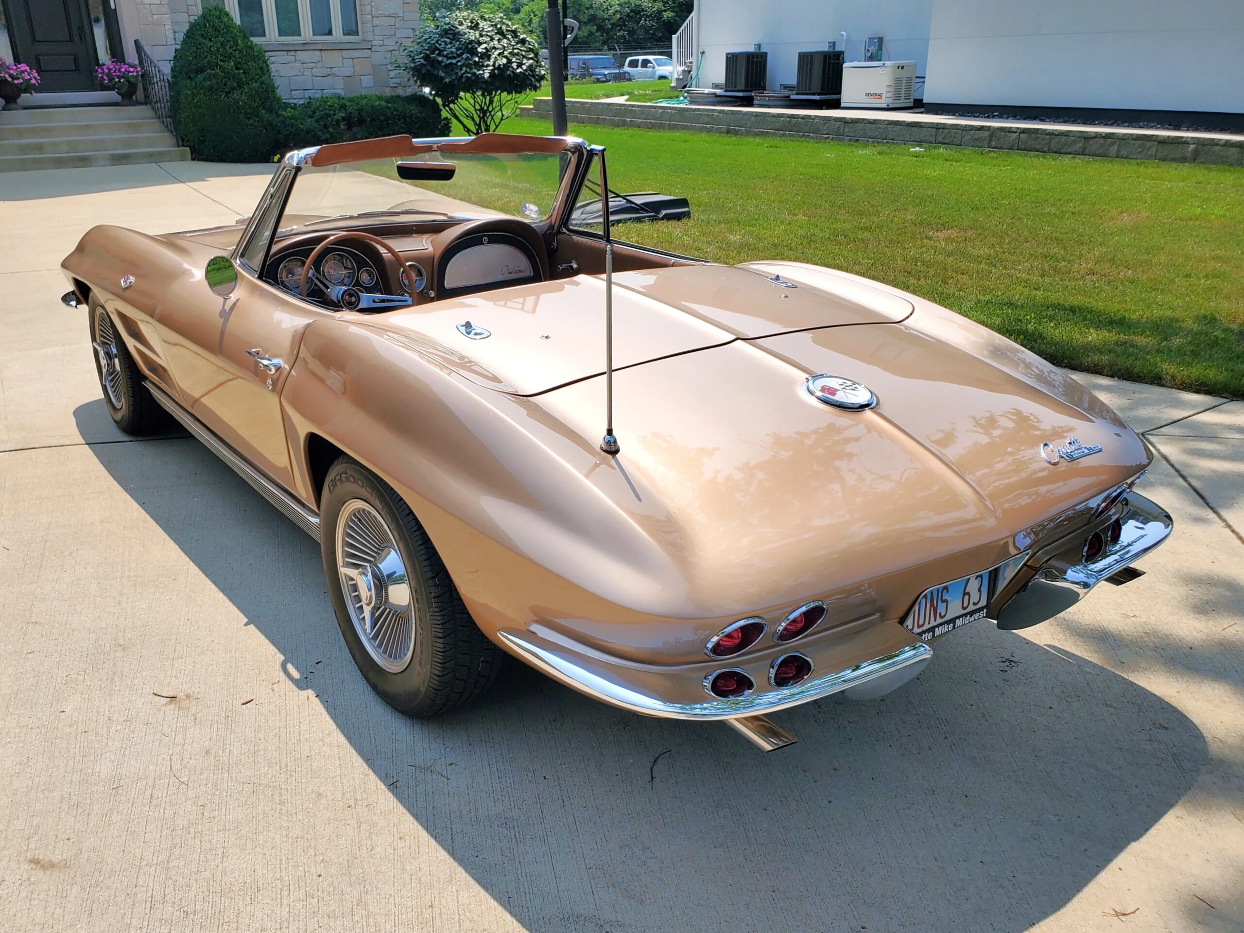 Chevrolet-Corvette-convertible-1963-Tan-Tan-3