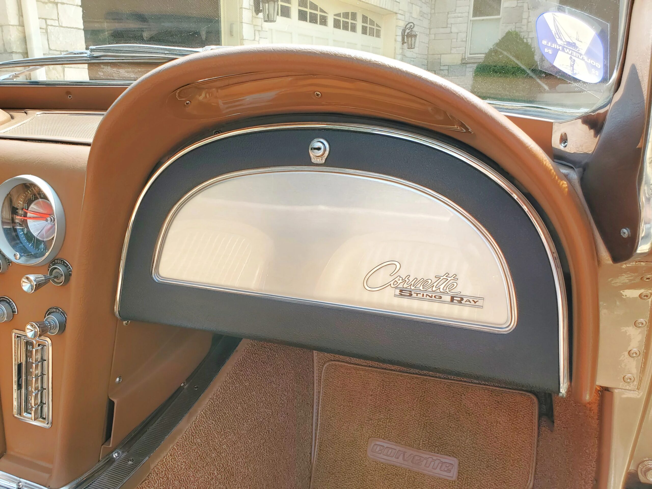 Chevrolet-Corvette-convertible-1963-Tan-Tan-31