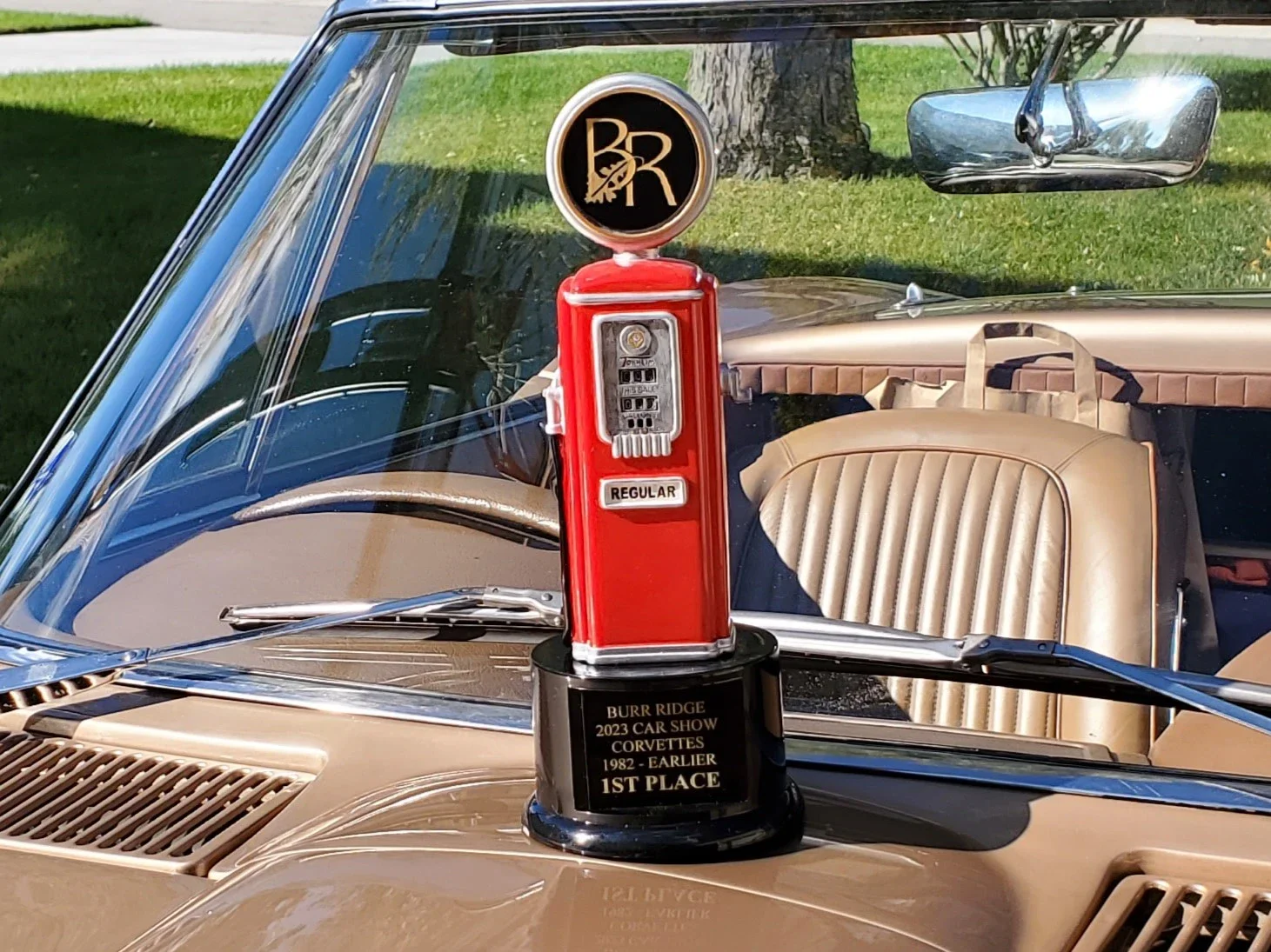 Chevrolet-Corvette-convertible-1963-Tan-Tan-33
