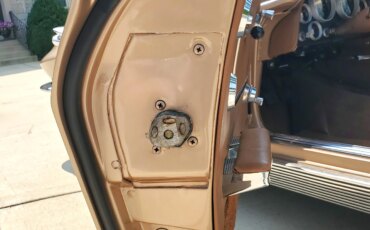 Chevrolet-Corvette-convertible-1963-Tan-Tan-34