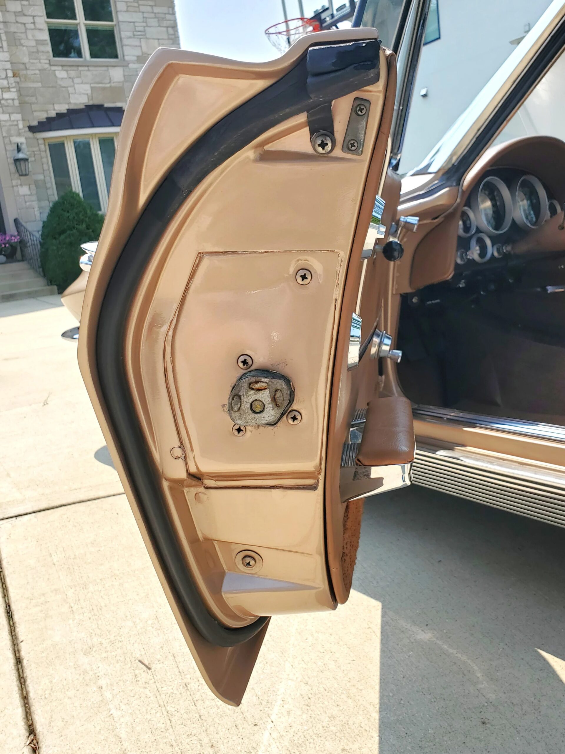 Chevrolet-Corvette-convertible-1963-Tan-Tan-34