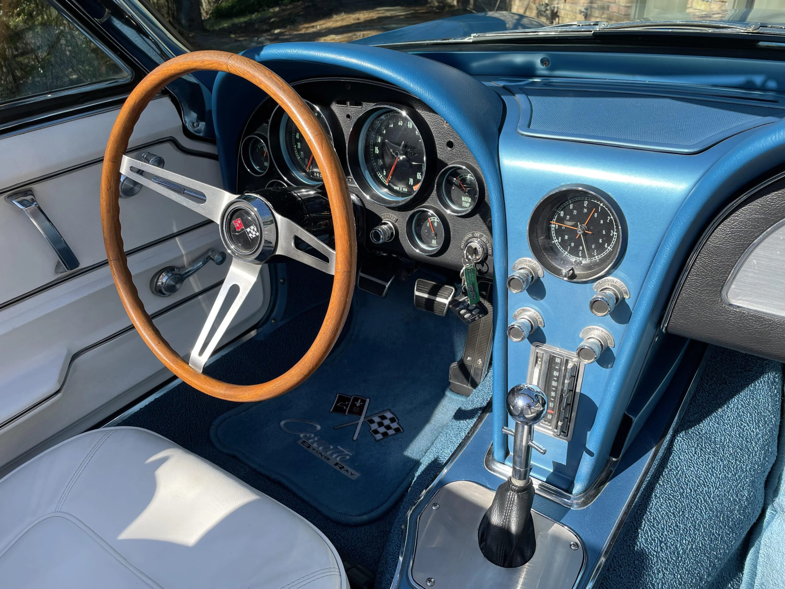 Chevrolet-Corvette-convertible-1965-Blue-White-16