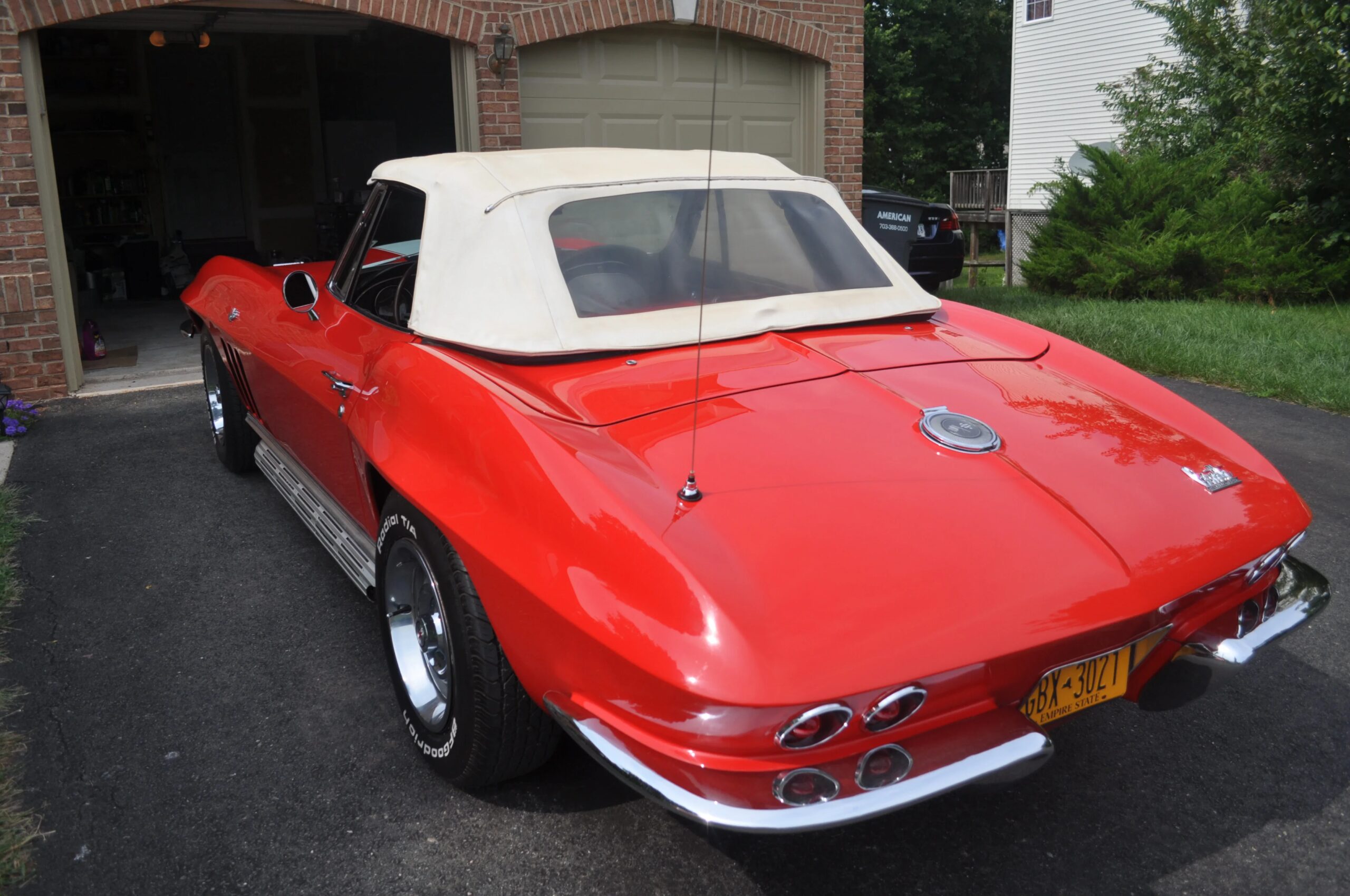 Chevrolet-Corvette-convertible-1966-Red-Black-1
