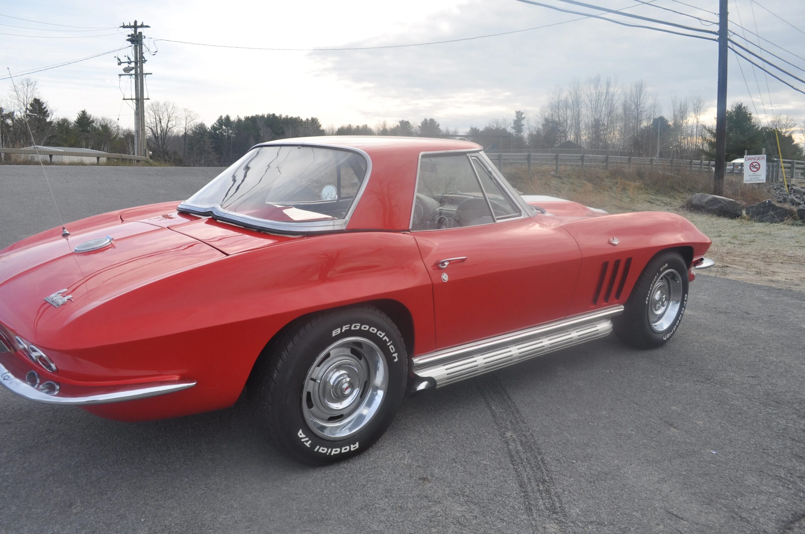 Chevrolet-Corvette-convertible-1966-Red-Black-17