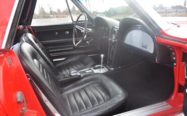 Chevrolet-Corvette-convertible-1966-Red-Black-21