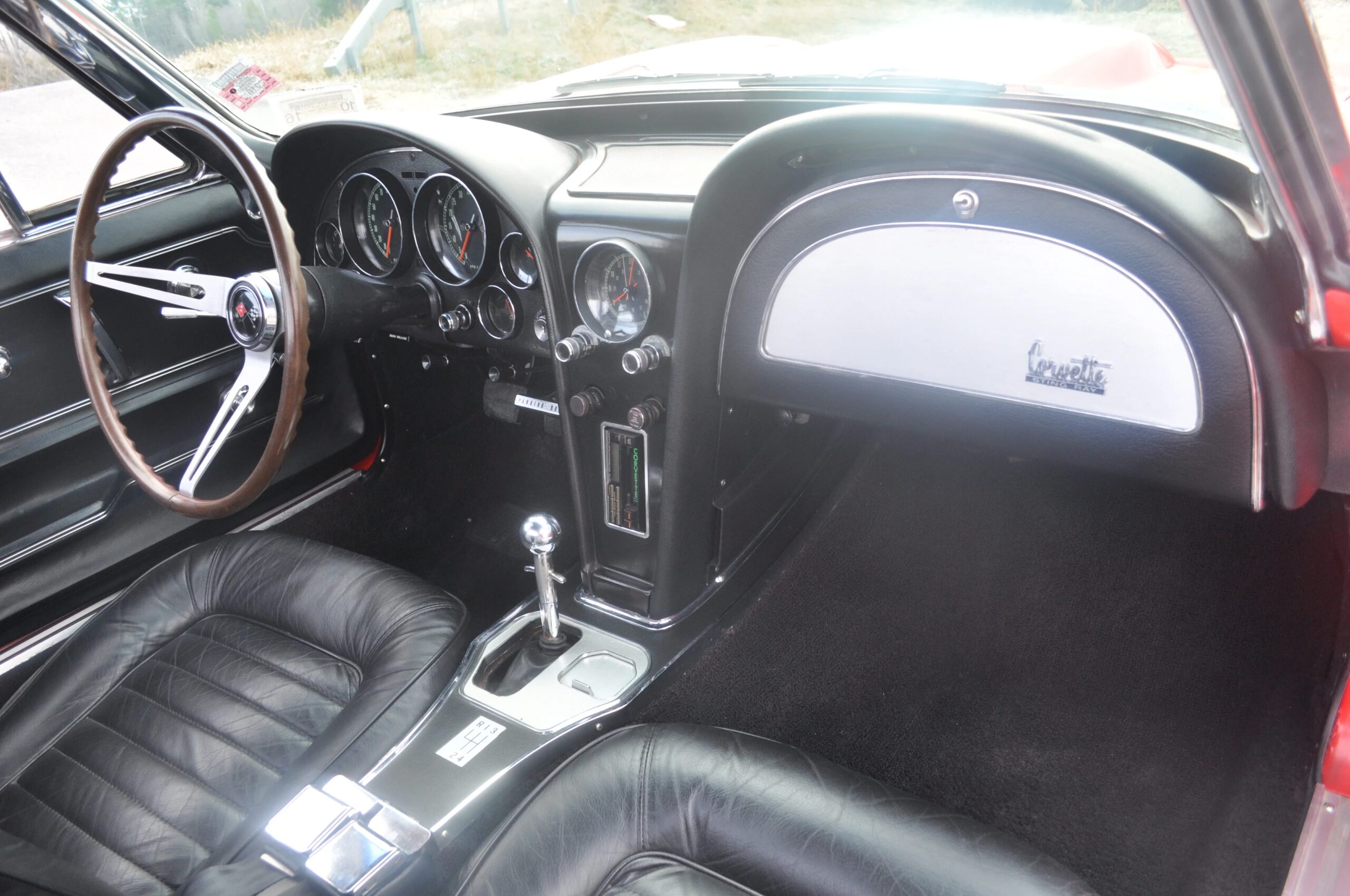 Chevrolet-Corvette-convertible-1966-Red-Black-24