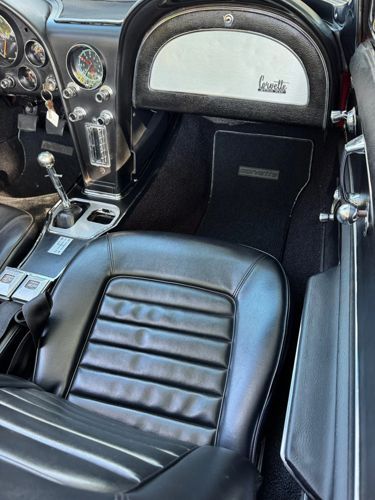 Chevrolet-Corvette-convertible-1966-Red-Black-29