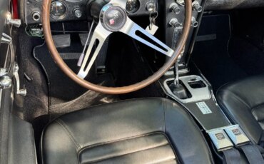 Chevrolet-Corvette-convertible-1966-Red-Black-31