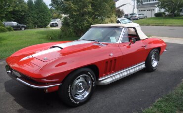Chevrolet-Corvette-convertible-1966-Red-Black