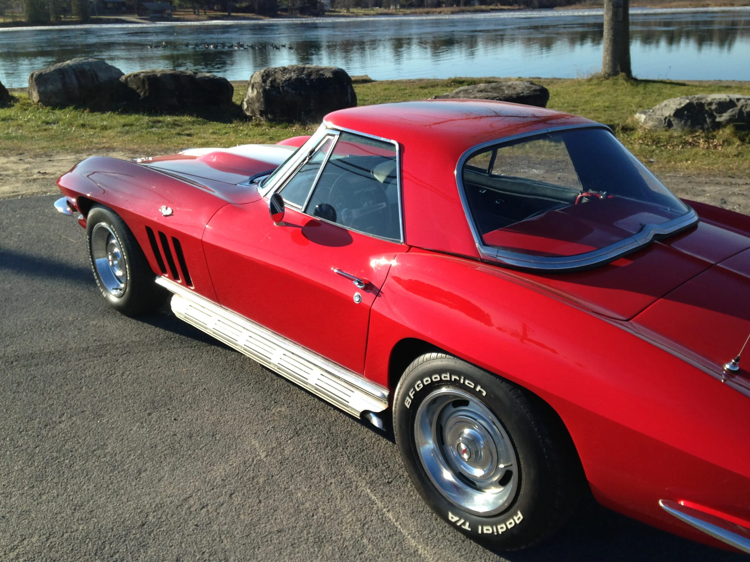 Chevrolet-Corvette-convertible-1966-Red-Black-4