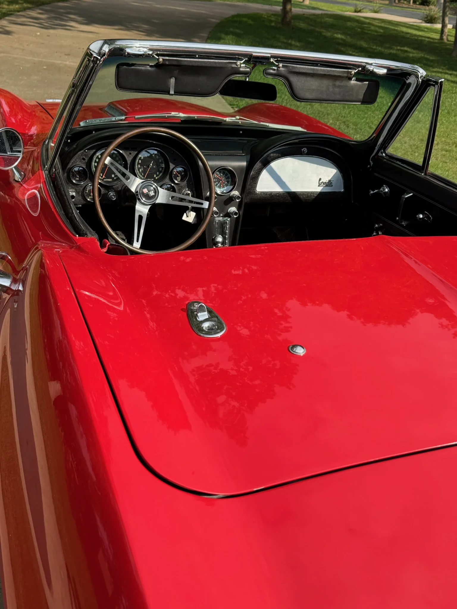 Chevrolet-Corvette-convertible-1966-Red-Black-4