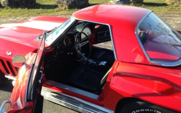Chevrolet-Corvette-convertible-1966-Red-Black-52